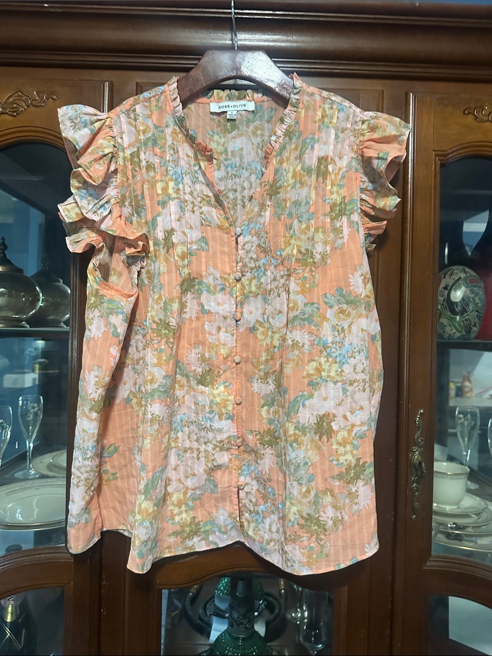 Rose & Olive Peach Floral Ruffle Sleeve Button-Front Blouse - Picture 2 of 5